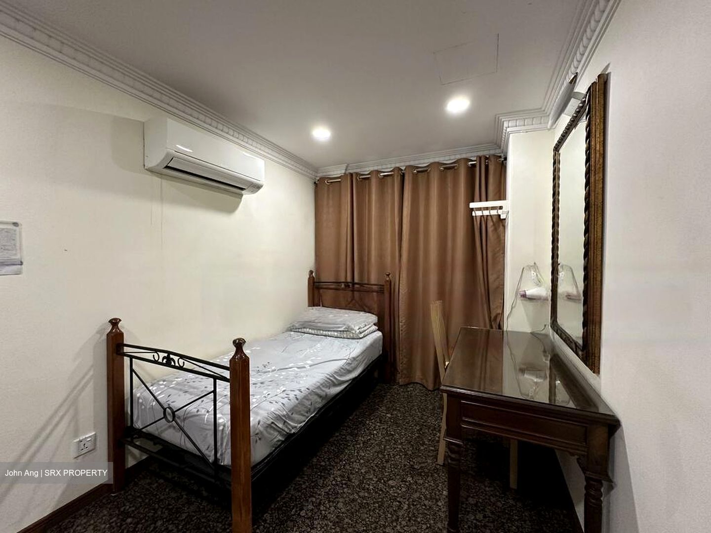 Lorong Gambir (D19), Terrace #584503671